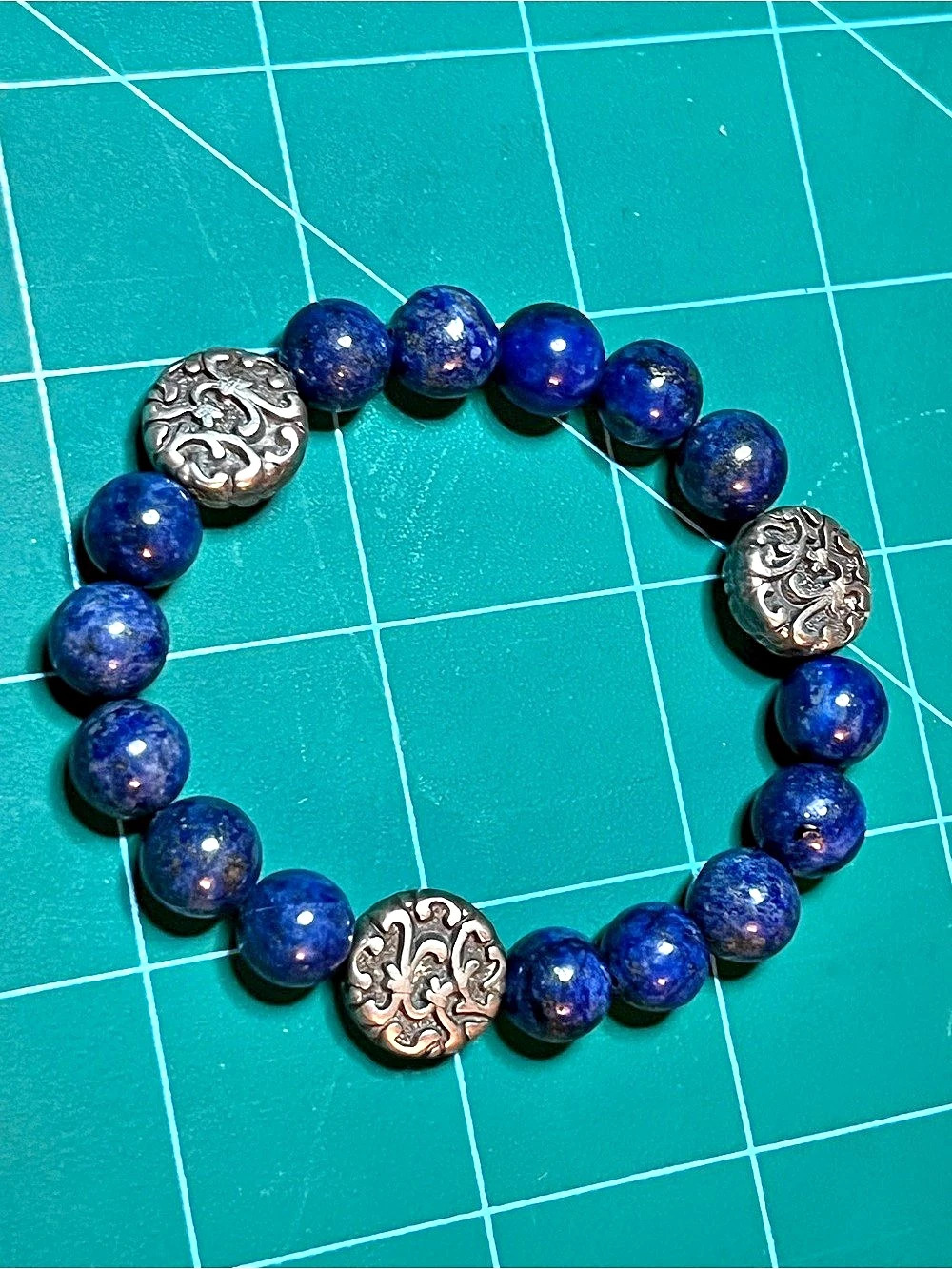 Lapis lazuli charm stretch bracelet